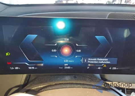 2024 BMW Ix xDrive50 z USA, uszkodzony, nr VIN WB523CF05RCP95420